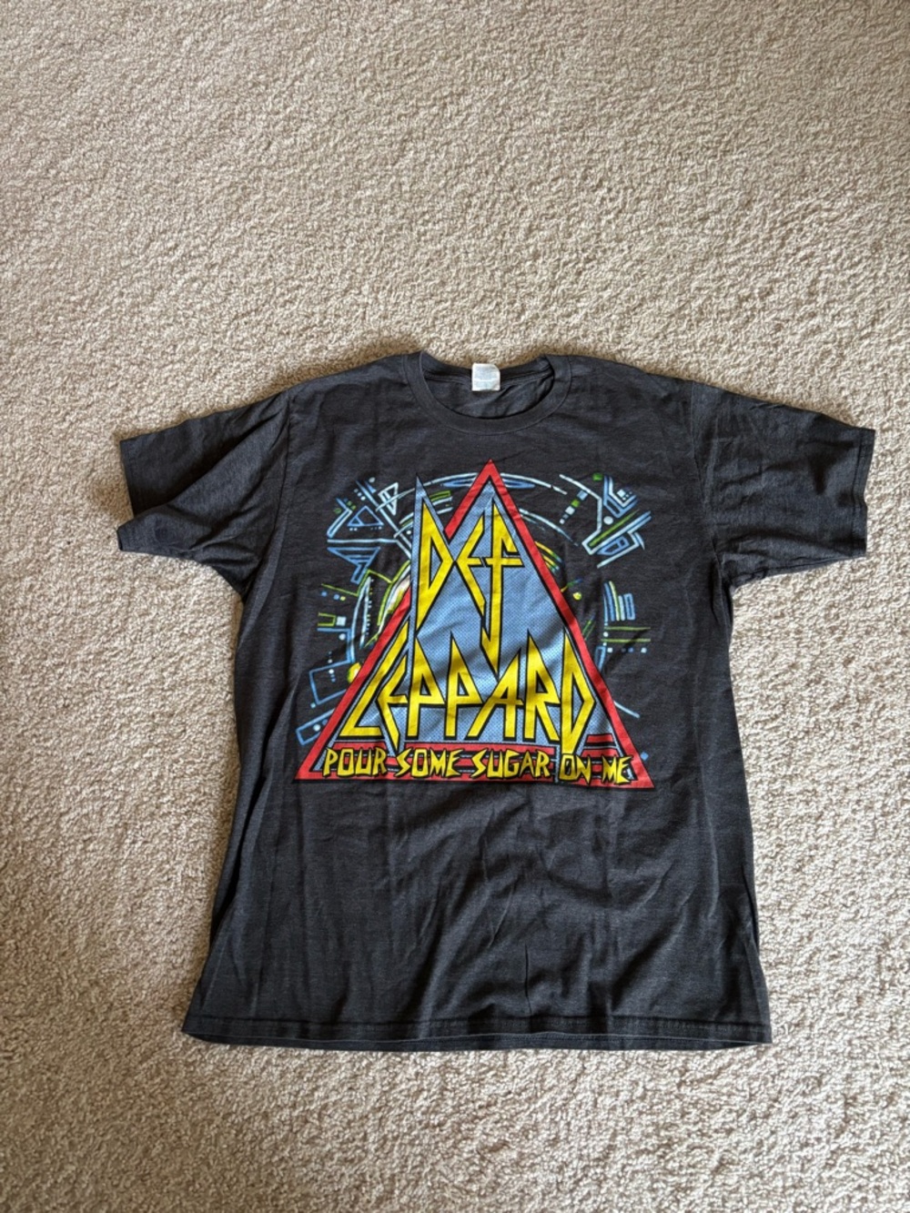 EUC Def Leppard Pour Some Sugar On Me Graphic Tee - Black L